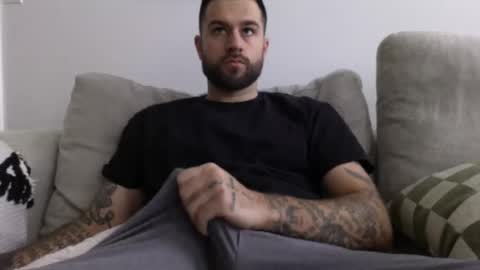 jayg333 online show from 12/05/25, 02:03