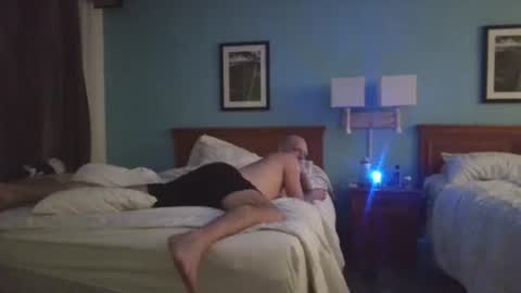 HUngBtmFl online show from 04/13/26, 12:49