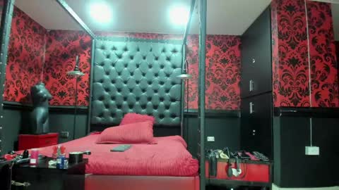 Snapshot of jaylen_bdsm chatting on 04/13/26, 11:48 jaylen_bdsm online show from 04/13/26, 11:48