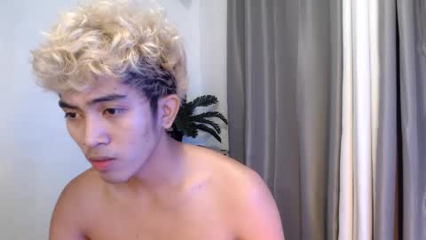 jaysee_hugecox online show from 06/04/26, 09:37
