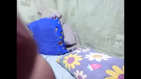 Snapshot of jaysonata215 chatting on 02/04/25, 07:00 jaysonata215 online show from 02/04/25, 07:00