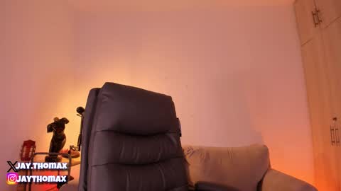 Snapshot of jaythomax chatting on 02/04/25, 07:11 jaythomax online show from 02/04/25, 07:11