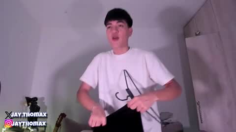 Snapshot of jaythomax chatting on 02/18/25, 10:25 jaythomax online show from 02/18/25, 10:25