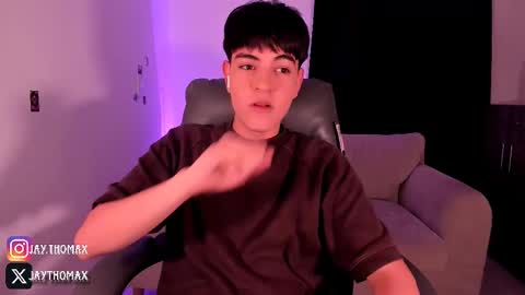 Snapshot of jaythomax chatting on 10/03/25, 01:24 jaythomax online show from 10/03/25, 01:24