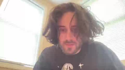 Snapshot of jayydogg1997 chatting on 01/07/25, 05:42 Jay online show from 01/07/25, 05:42