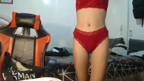 Snapshot of jazh21 chatting on 09/17/25, 03:08 jash online show from 09/17/25, 03:08