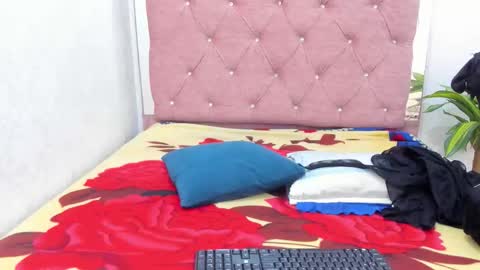 jazmin040_ online show from 01/10/26, 11:34