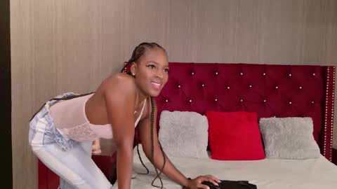 Jasmin Brownn online show from 12/15/25, 10:08