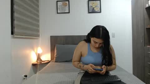 Snapshot of jazmin_dharius chatting on 05/19/26, 06:53 Jazmin and Scarlett online show from 05/19/26, 06:53
