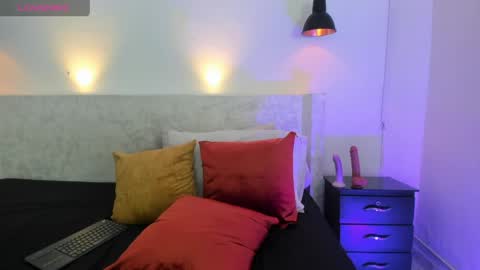 Jazmin online show from 05/15/26, 11:45
