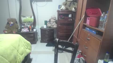 jazmim online show from 12/04/25, 12:53