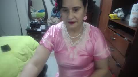 Snapshot of jazmin_rios chatting on 12/16/25, 11:48 jazmim online show from 12/16/25, 11:48