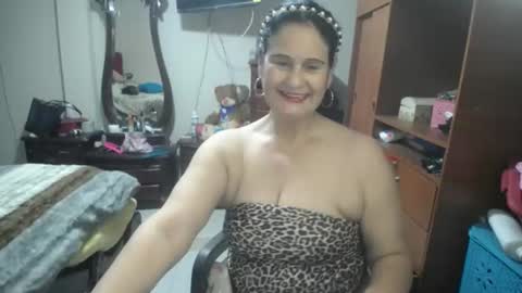 Snapshot of jazmin_rios chatting on 03/19/26, 12:42 jazmim online show from 03/19/26, 12:42