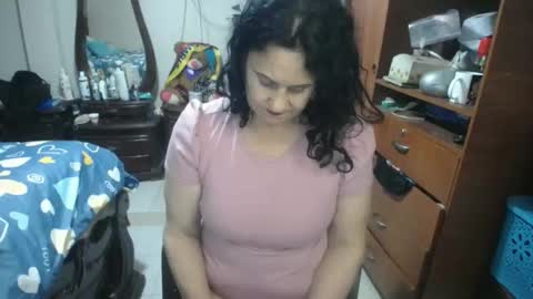 Snapshot of jazmin_rios chatting on 05/31/26, 12:56 jazmim online show from 05/31/26, 12:56