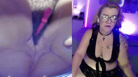 Snapshot of jazmin_ross chatting on 09/14/25, 12:43 jazmin online show from 09/14/25, 12:43