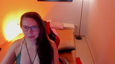 Snapshot of jazmin_steele chatting on 04/01/26, 01:34 Jazmin online show from 04/01/26, 01:34