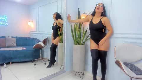 Jasmine  online show from 02/19/25, 04:12