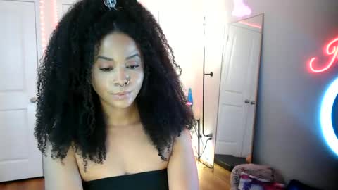 Snapshot of jazminefox chatting on 04/08/26, 07:36 Jazmine Fox online show from 04/08/26, 07:36