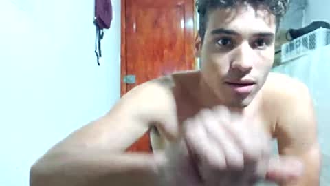 Snapshot of jbunny03 chatting on 09/17/25, 03:08 Lin online show from 09/17/25, 03:08