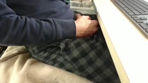 Snapshot of jc200000 chatting on 12/18/25, 09:43 jc200000 online show from 12/18/25, 09:43