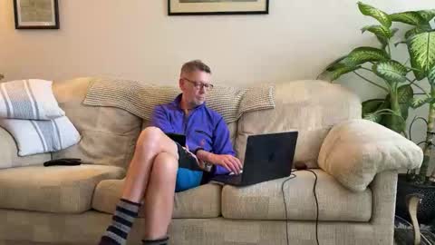 Snapshot of jcar57 chatting on 01/08/26, 11:12 Jon online show from 01/08/26, 11:12