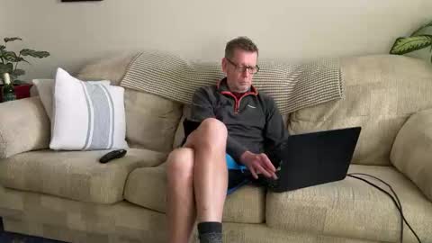 Snapshot of jcar57 chatting on 01/17/26, 02:11 Jon online show from 01/17/26, 02:11