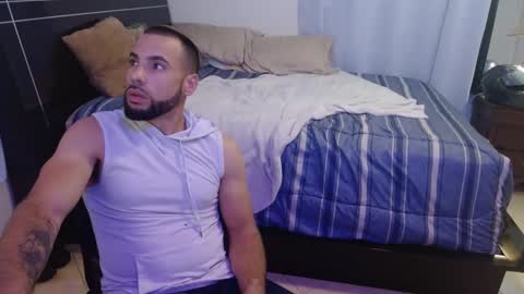 JcMax305 online show from 03/02/25, 01:16