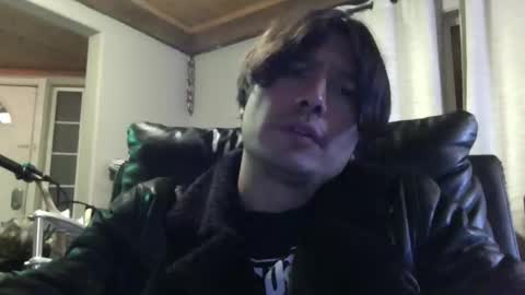 Snapshot of jcmvibe chatting on 12/14/25, 07:25 jcmvibe online show from 12/14/25, 07:25