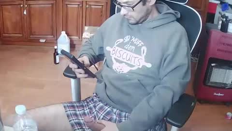 jd19852 online show from 12/15/25, 07:40