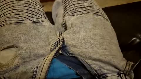 Snapshot of jdee1997 chatting on 04/12/26, 11:15 jdee1997 online show from 04/12/26, 11:15