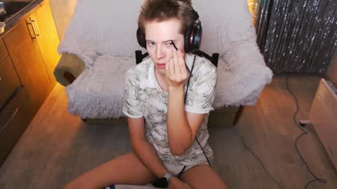 Angel online show from 01/27/25, 03:04