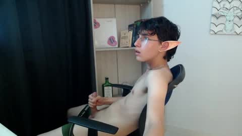 jeam_hot online show from 12/22/24, 12:50