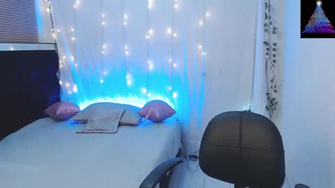 jeam_hot online show from 12/24/24, 10:17