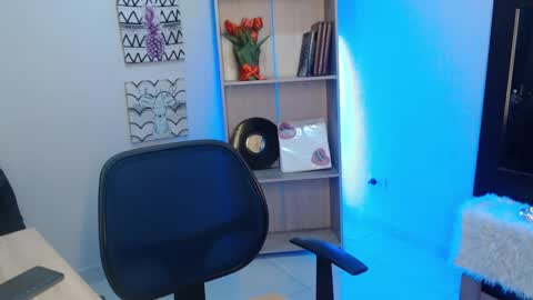 jeam_hot online show from 01/21/25, 12:36