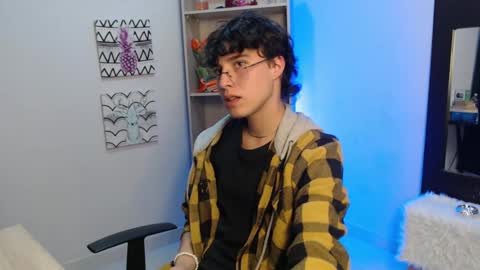 jeam_hot online show from 01/22/25, 09:43