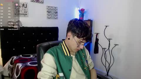 jeam_hot online show from 10/20/25, 09:26