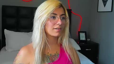 Jean online show from 09/09/25, 04:28