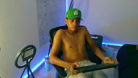 Jean Widow online show from 11/14/25, 03:55