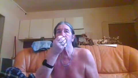 Snapshot of jeanclaude1959 chatting on 07/06/26, 07:05 jeanclaude1959 online show from 07/06/26, 07:05