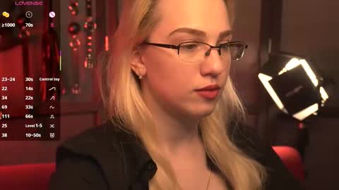 Snapshot of jeancoleex chatting on 10/07/25, 06:10 Jean online show from 10/07/25, 06:10