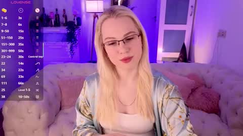 Snapshot of jeancoleex chatting on 11/26/25, 09:16 Jean online show from 11/26/25, 09:16