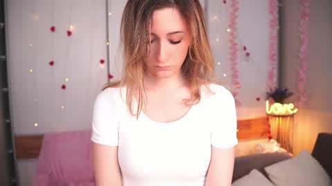 Hello im Mary 3 online show from 05/19/26, 04:19