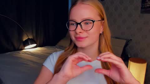 Jenny online show from 10/19/25, 07:20