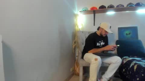 Snapshot of jeann_alex chatting on 06/15/26, 02:36 Jean alex online show from 06/15/26, 02:36