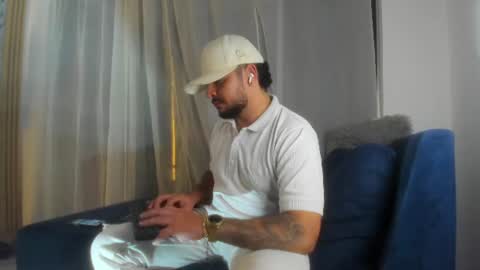 Snapshot of jeann_alex chatting on 06/20/26, 01:09 Jean alex online show from 06/20/26, 01:09