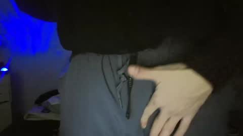 Snapshot of jeanpierbello7 chatting on 01/22/25, 12:16 jean pier bello Silva online show from 01/22/25, 12:16