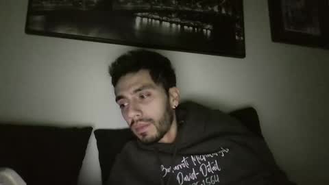 Snapshot of jeanpierbello7 chatting on 02/27/25, 02:42 jean pier bello Silva online show from 02/27/25, 02:42