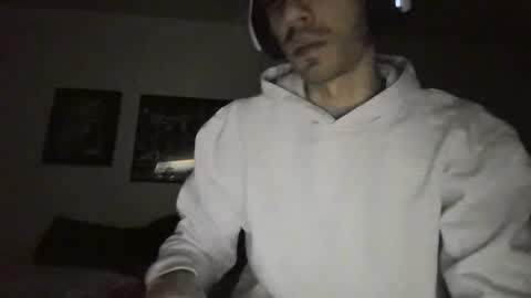 Snapshot of jeanpierbello7 chatting on 03/01/25, 07:30 jean pier bello Silva online show from 03/01/25, 07:30