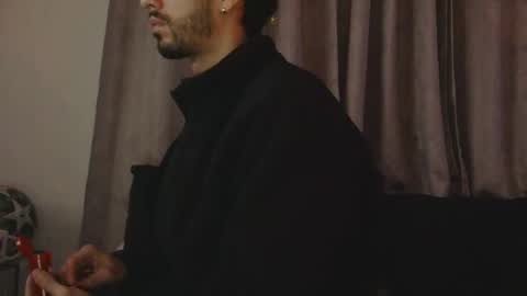 Snapshot of jeanpierbello7 chatting on 12/15/25, 02:27 jean pier bello Silva online show from 12/15/25, 02:27