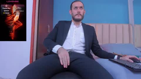 Jeanpiere online show from 11/28/25, 03:42